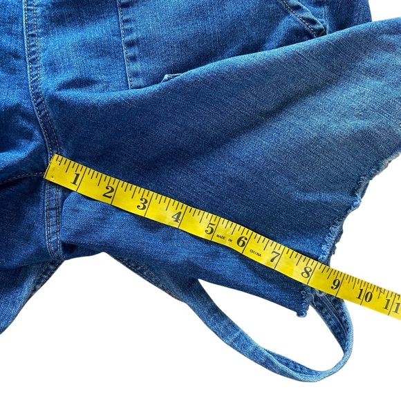 A:Glow Denim Maternity Short Overalls Distressed Adjustable Waist Size Small - Picture 7 of 8